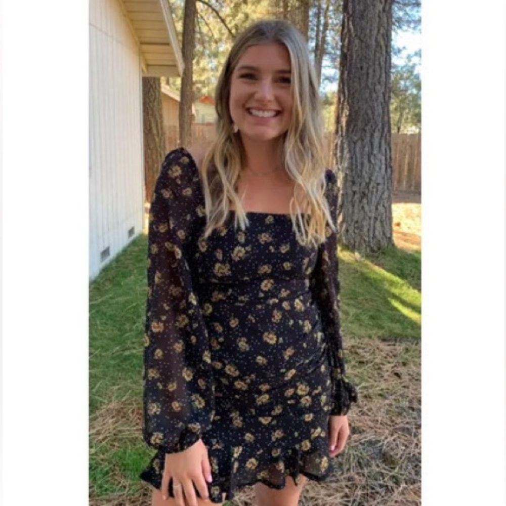 HP ✨ Princess Polly Parvati Mini Dress 🌻 - Picture 2 of 4